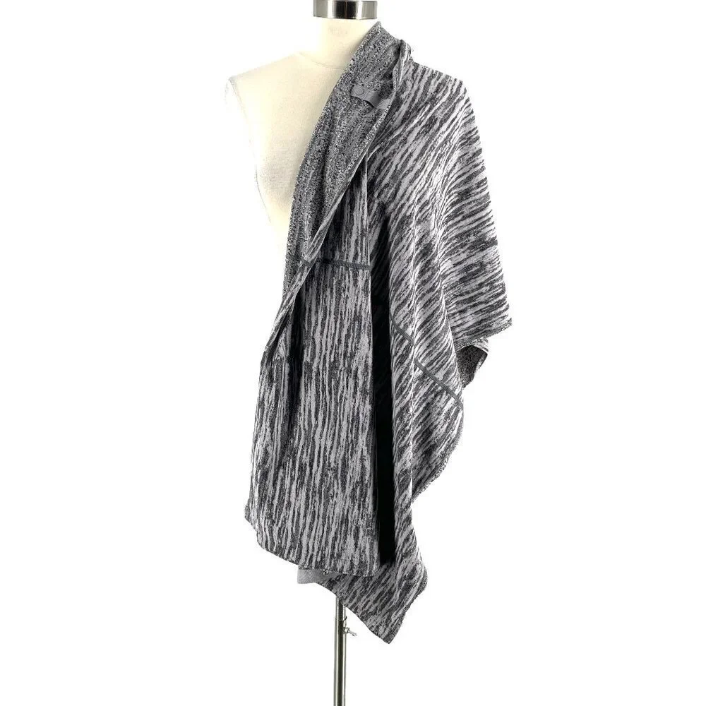 Lululemon Convertible Vinyasa Scarf Rulu Shuttle Jacquard Black Silver Grey